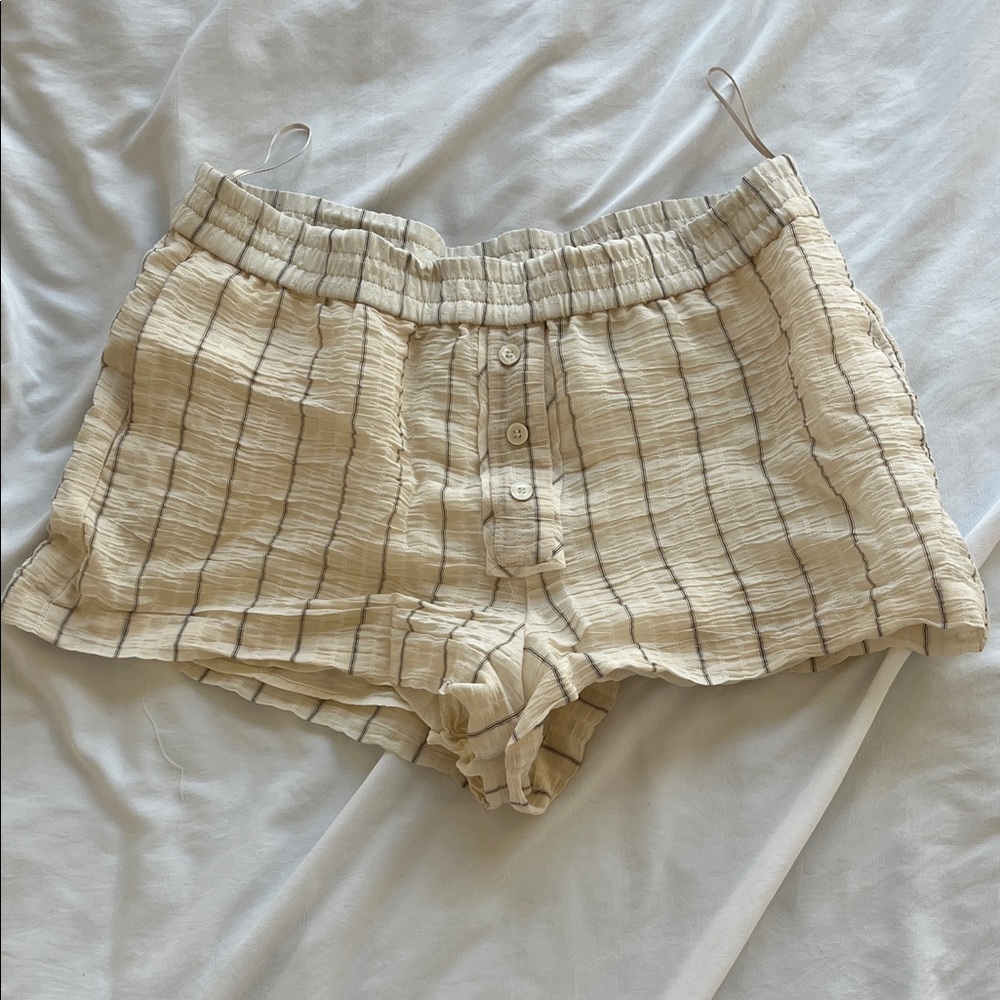 Zara High Waist Beige Shorts
